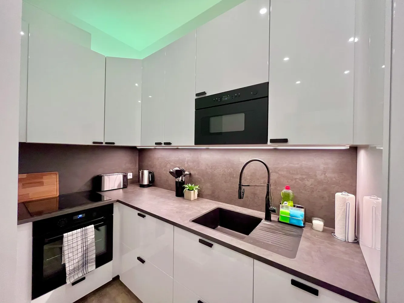 Shared room with 11 m² in Munich – Photo 9