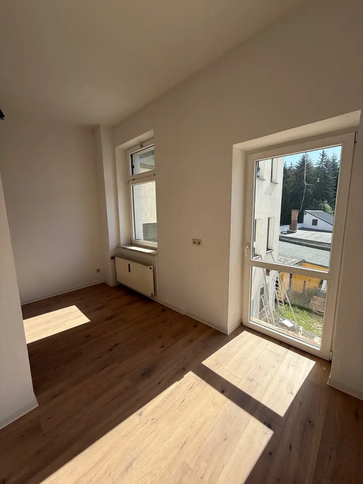 2 Zimmer Wohnung mit 60 m² in Werdau – Bild 2