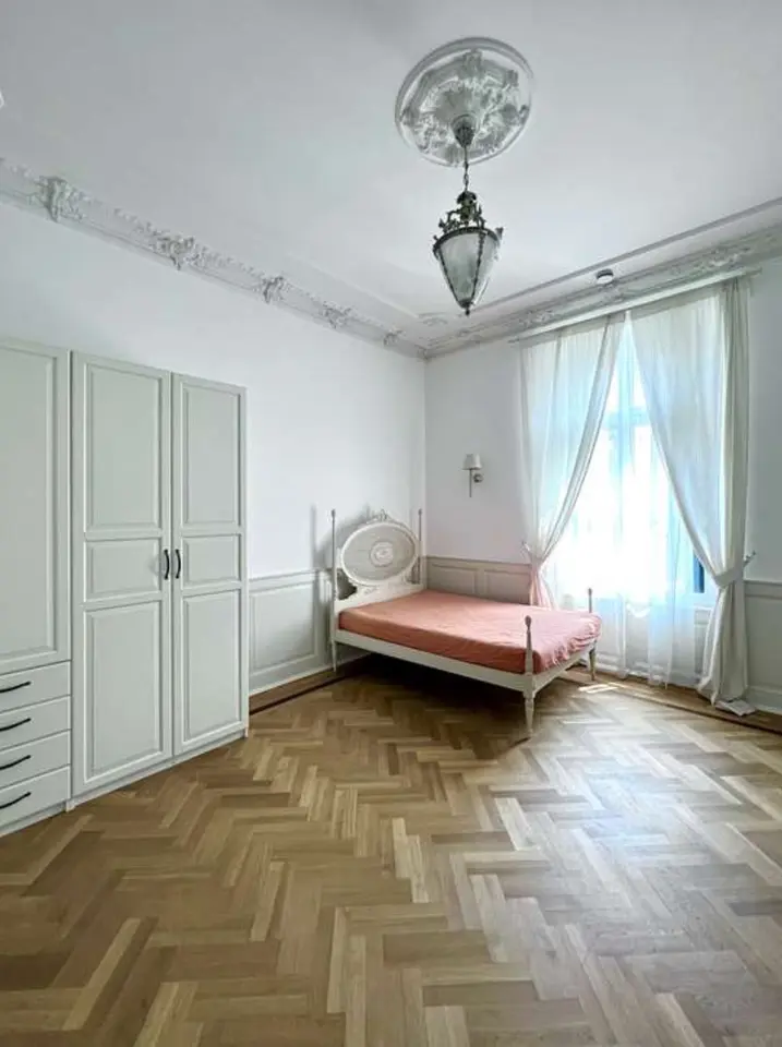 4 Zimmer Wohnung mit 180 m² in Frankfurt am Main – Bild 5