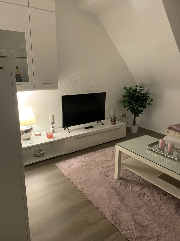 2 Zimmer Wohnung mit 35 m² in Köln – Bild 1