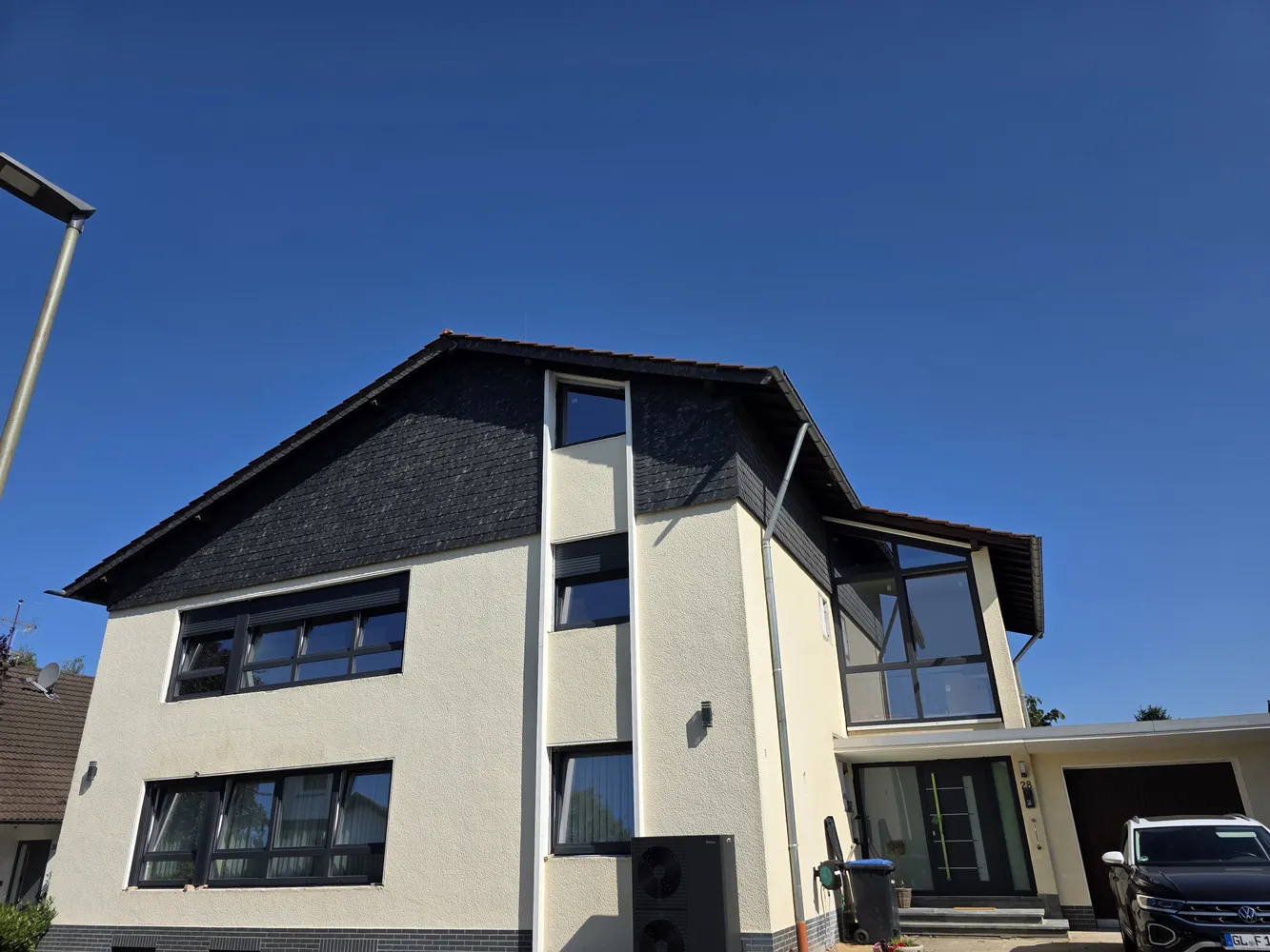 4 Zimmer Wohnung mit 96 m² in Bergisch Gladbach – Bild 1