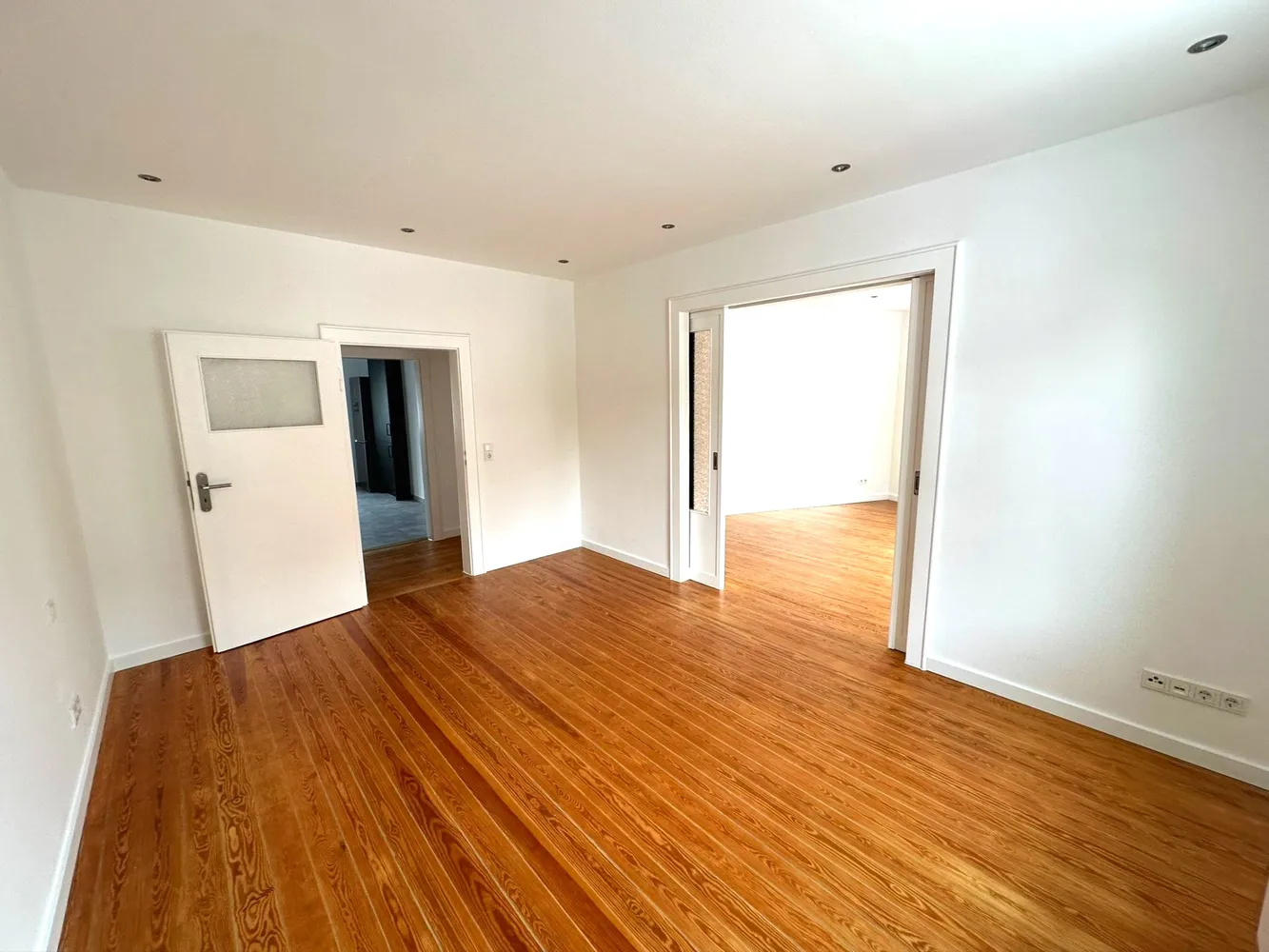 4 Zimmer Wohnung mit 130 m² in Homburg – Bild 4