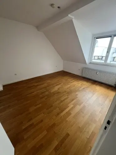 3 Zimmer Wohnung mit 85 m² in Düsseldorf – Bild 6