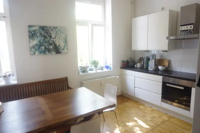 2 Zimmer Wohnung mit 80 m² in Berlin – Bild 2