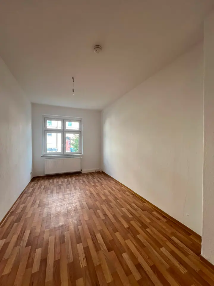 3 Zimmer Wohnung mit 86 m² in Zeitz – Bild 2