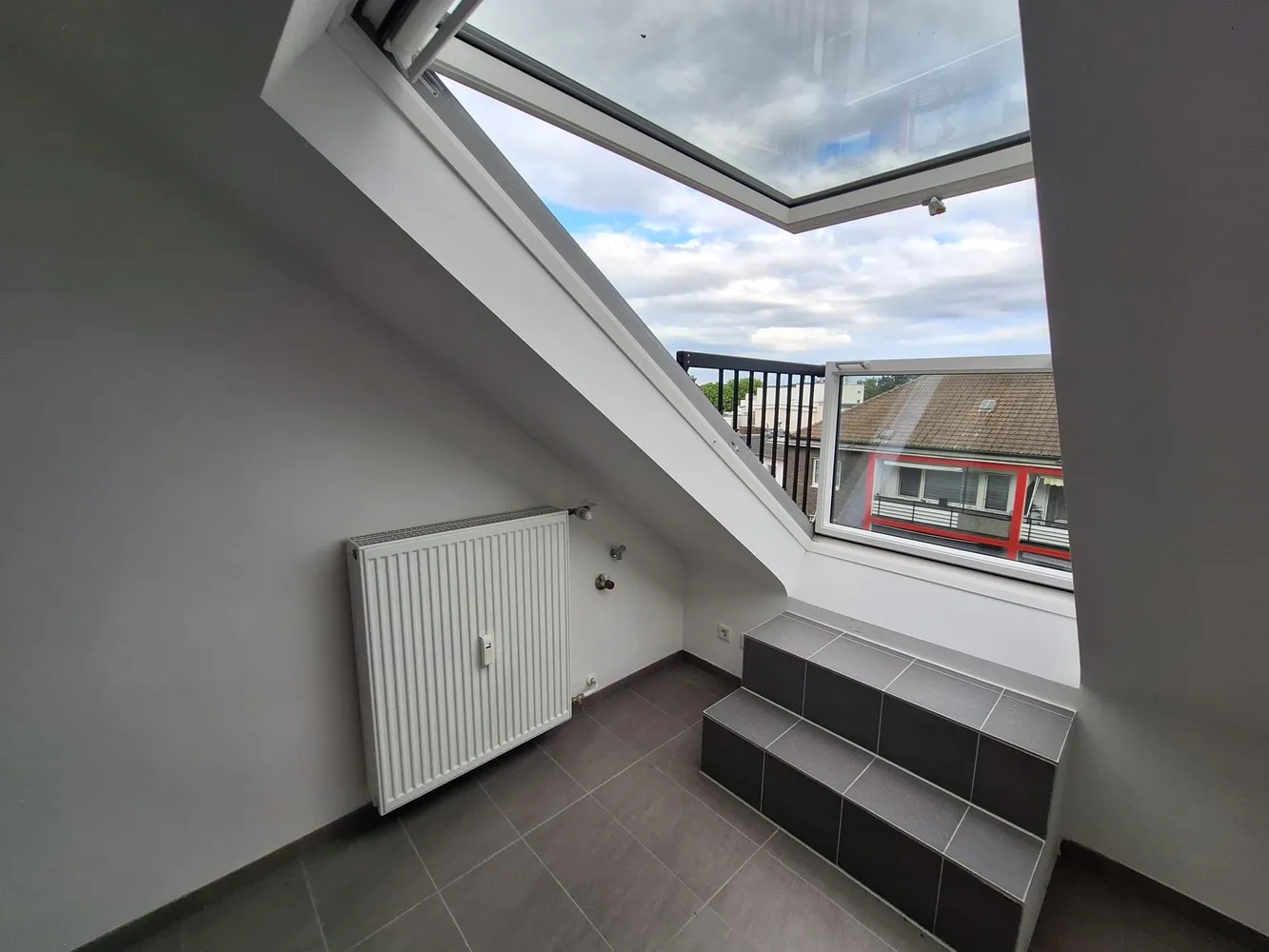 2 Zimmer Wohnung mit 75 m² in Langenfeld – Bild 3