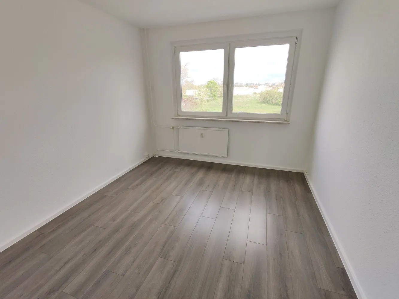 6 Zimmer Wohnung mit 111 m² in Halle (Saale) – Bild 8
