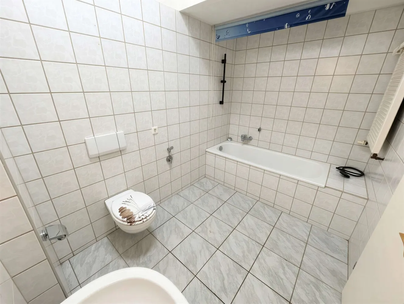 3 Zimmer Wohnung mit 100 m² in Sonneberg – Bild 2