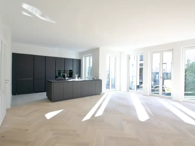 6 Zimmer Wohnung mit 187 m² in Hamburg – Bild 1