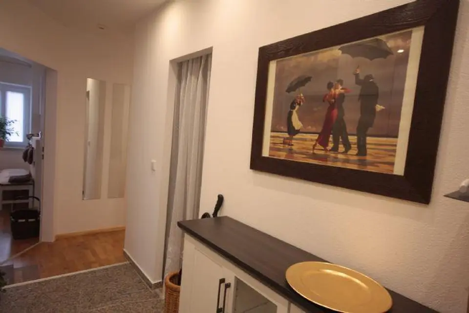 WG-Zimmer mit 68 m² in Traunstein – Bild 2