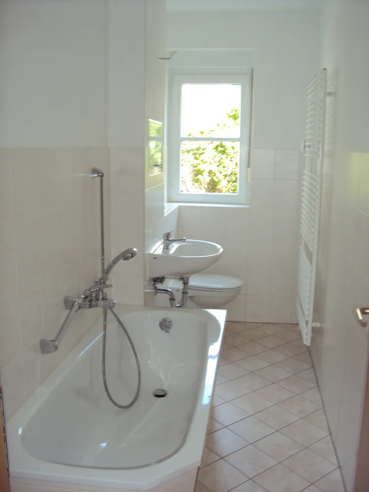 2 room apartment with 50 m² in Gera – Photo 3