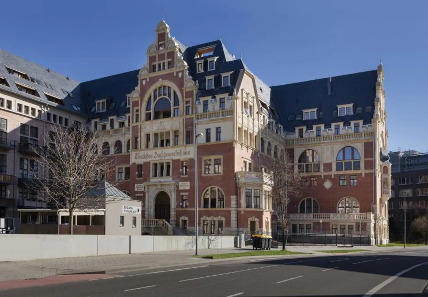 4 Zimmer Wohnung mit 137 m² in Leipzig – Bild 1