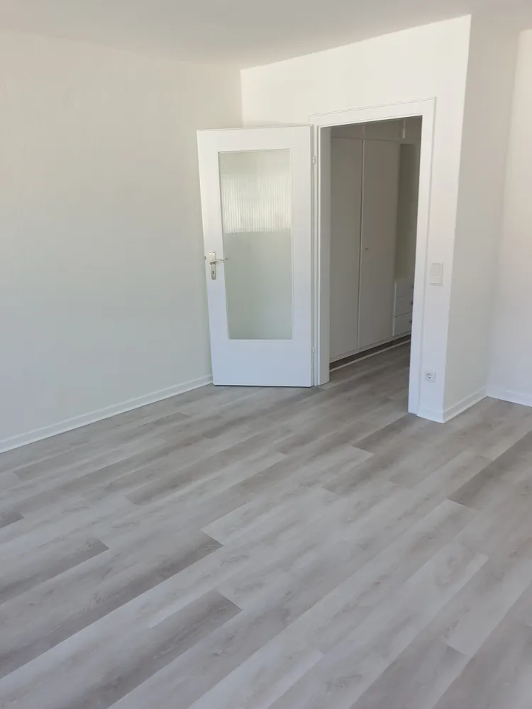 1 Zimmer Wohnung mit 30 m² in Düsseldorf – Bild 2