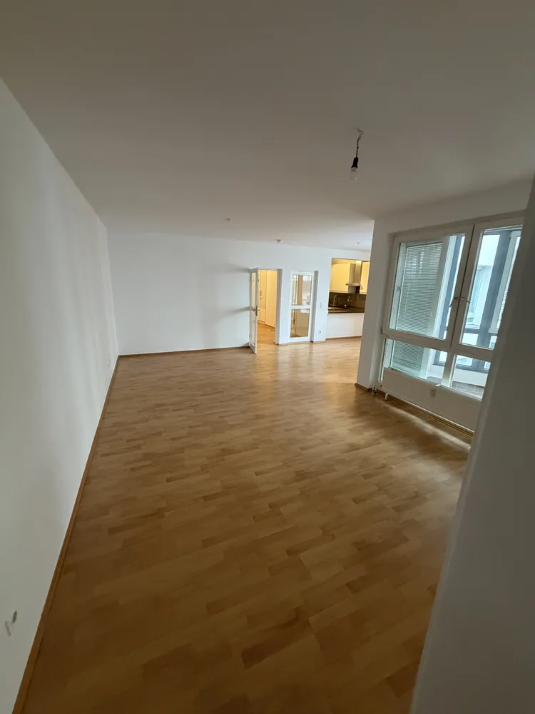 4 Zimmer Wohnung mit 130 m² in Berlin – Bild 4