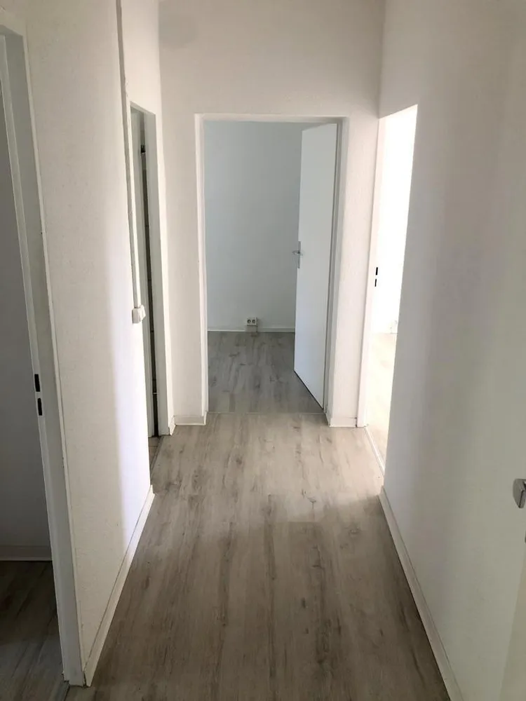 4 Zimmer Wohnung mit 69 m² in Stuttgart – Bild 1