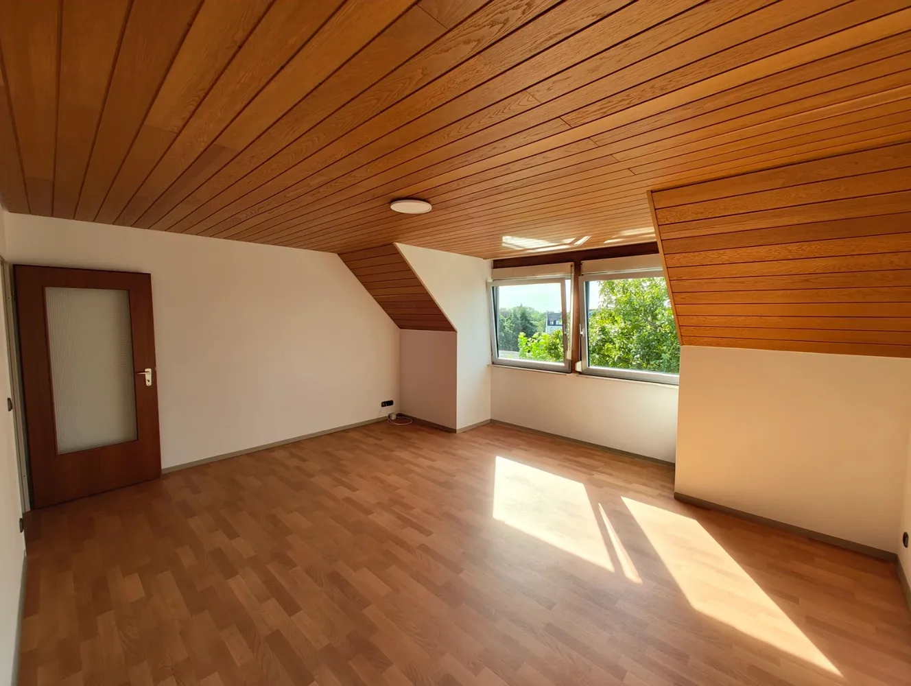 2 room apartment with 55 m² in Frankfurt am Main – Photo 3
