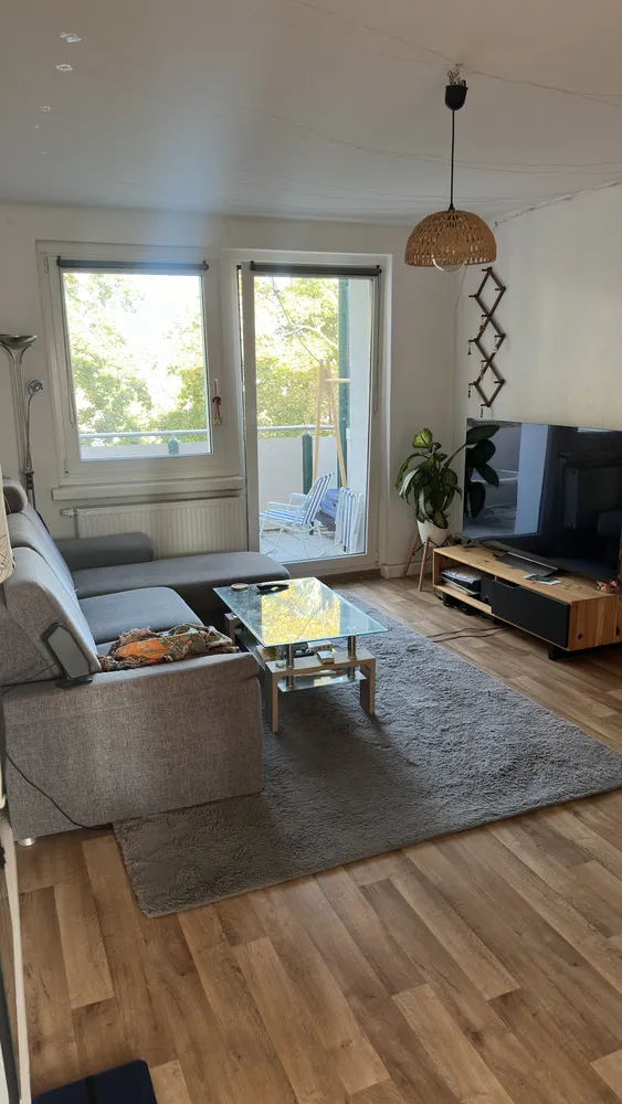 4 Zimmer Wohnung mit 70 m² in Magdeburg – Bild 1