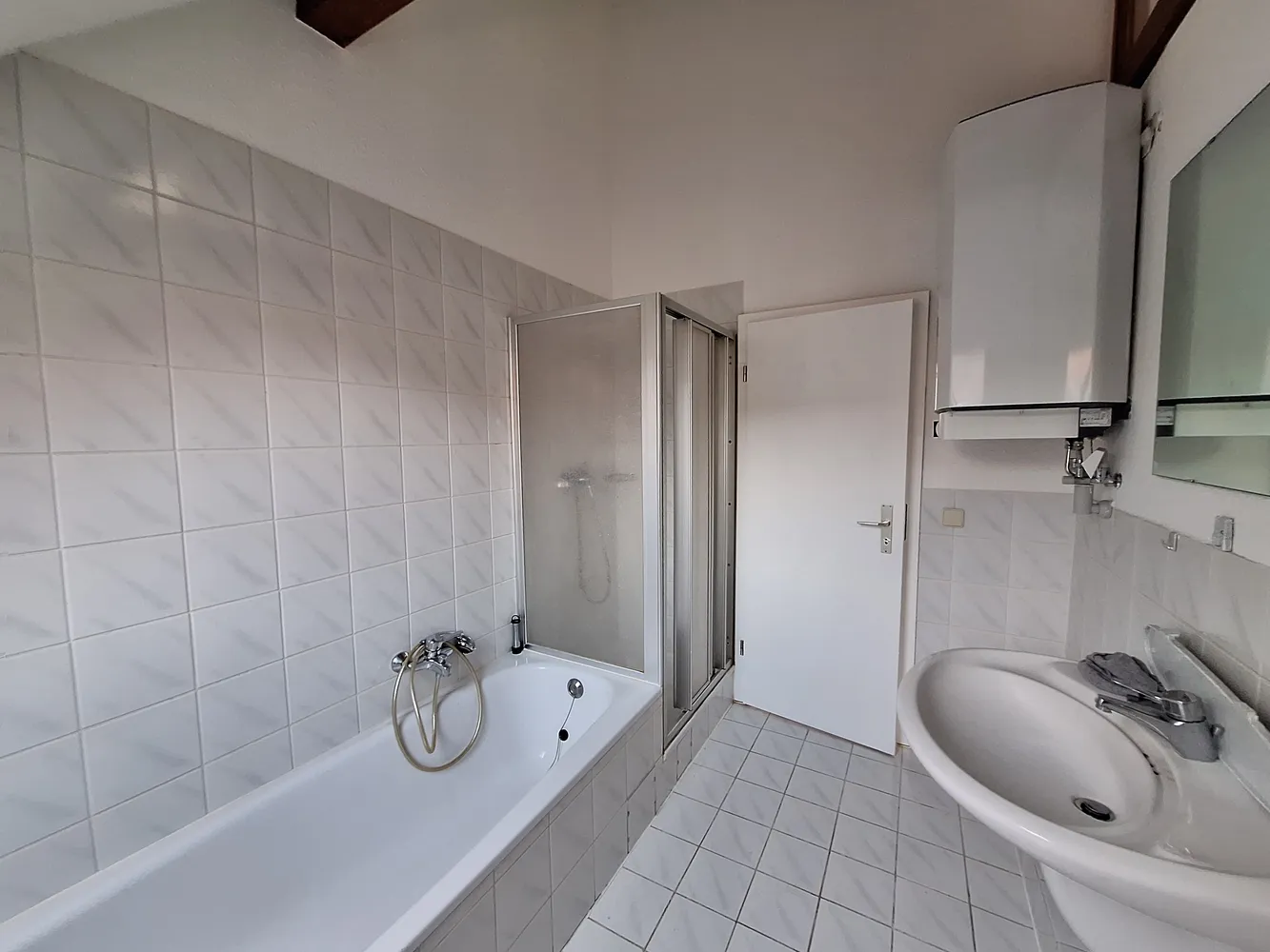 2 Zimmer Wohnung mit 87 m² in Hamburg – Bild 8