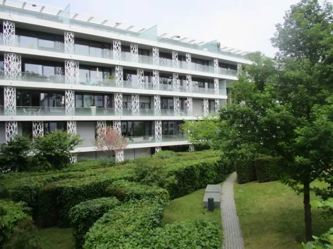 2 Zimmer Wohnung mit 65 m² in Hamburg – Bild 2
