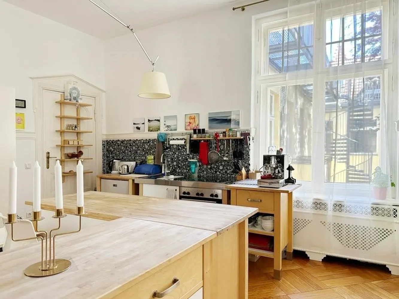 4 room apartment with 160 m² in Berlin – Photo 4