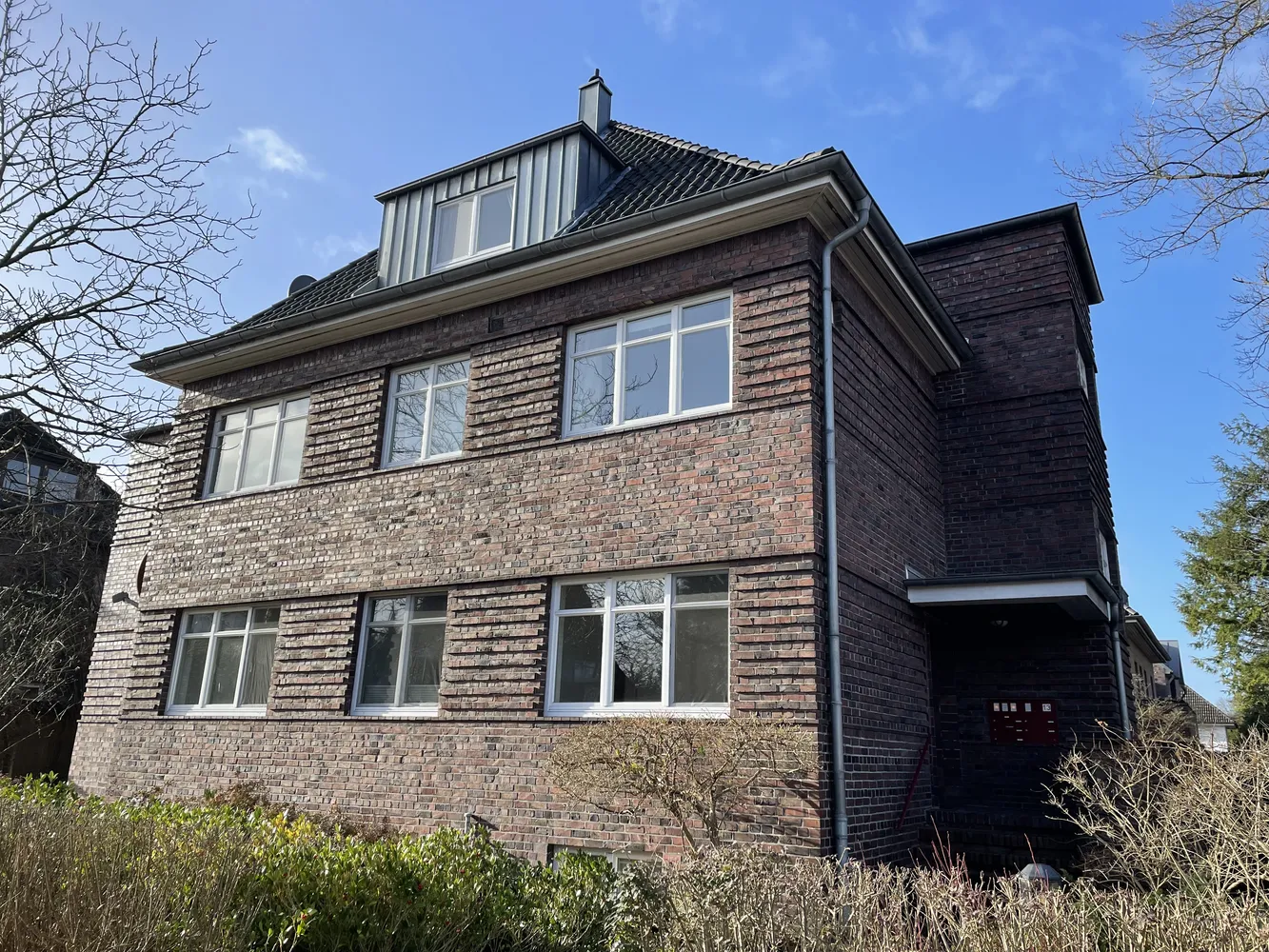 5 Zimmer Wohnung mit 157 m² in Hamburg – Bild 2