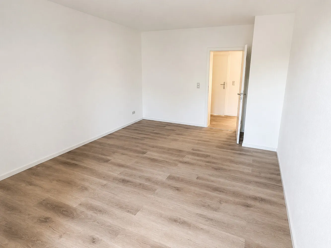 3 room apartment with 88 m² in Magdeburg – Photo 3