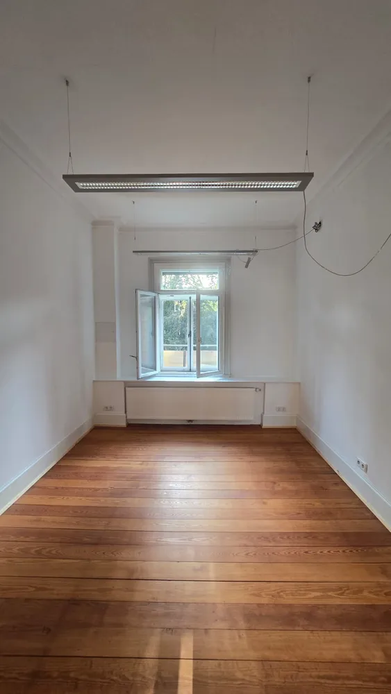 7 Zimmer Wohnung mit 186 m² in Stuttgart – Bild 9