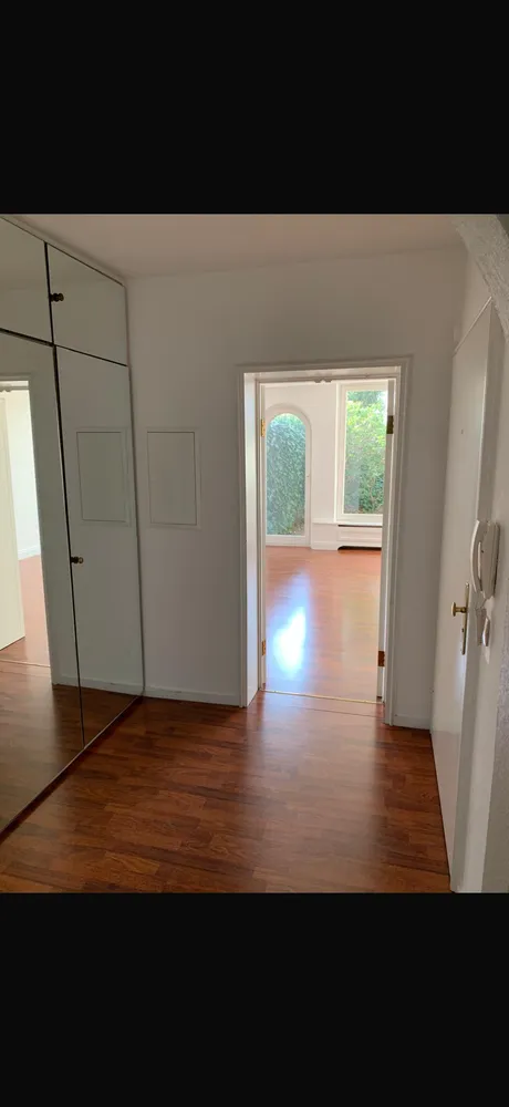 2 room apartment with 60 m² in Hamburg – Photo 2