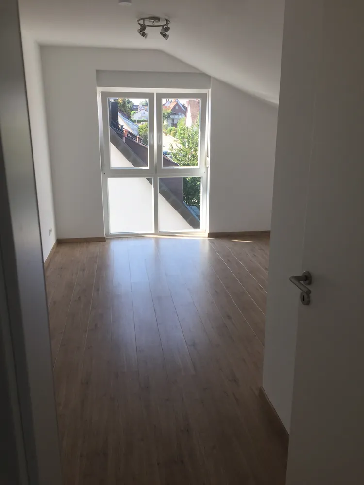 4 Zimmer Wohnung mit 115 m² in Böblingen – Bild 2