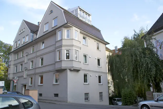 4 room apartment with 100 m² in Augsburg – Photo 1