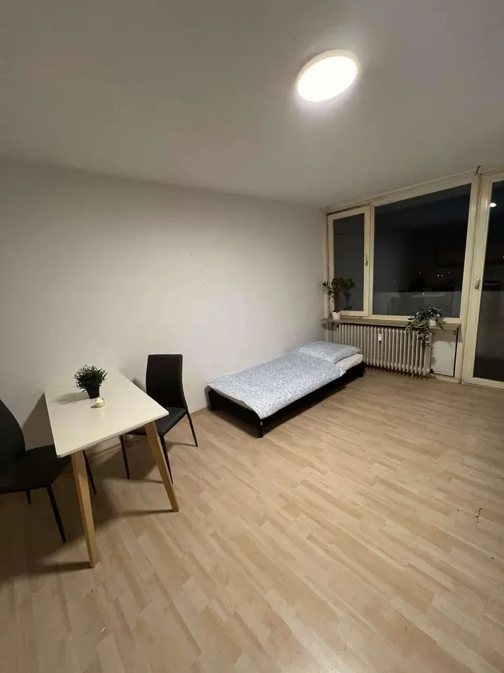 Shared room with 30 m² in Erlangen – Photo 6
