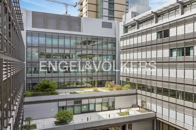 2 Zimmer Wohnung mit 75 m² in Frankfurt am Main – Bild 2