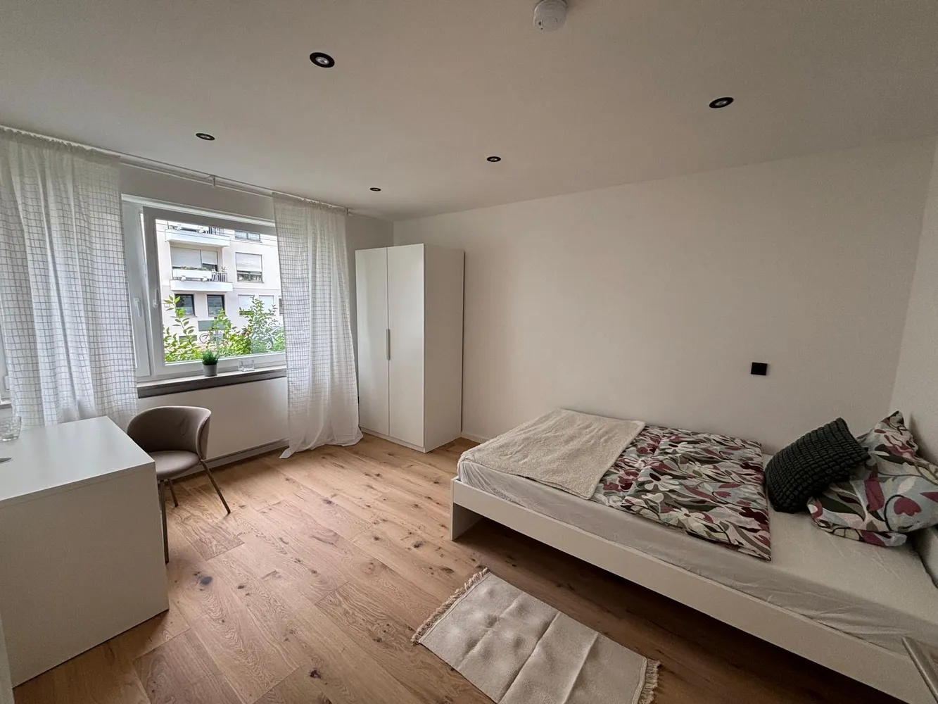 4 Zimmer Wohnung mit 70 m² in München – Bild 2