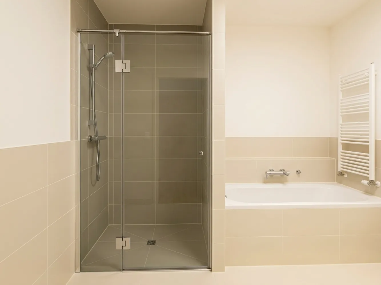 3 Zimmer Wohnung mit 104 m² in Hamburg – Bild 7