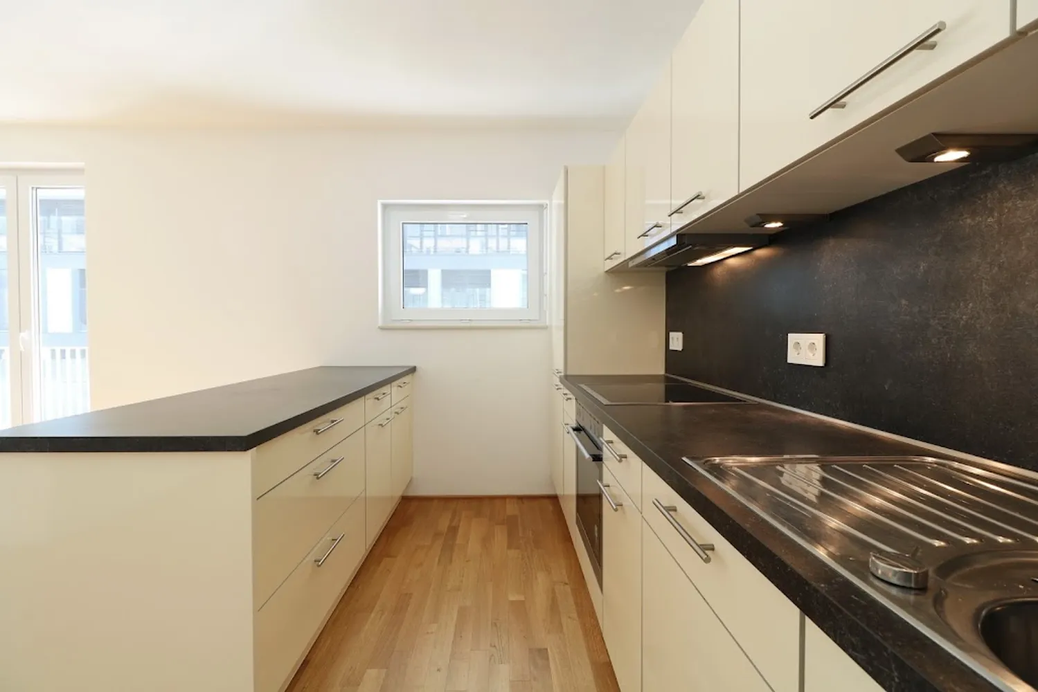 4 Zimmer Wohnung mit 106 m² in Frankfurt am Main – Bild 7