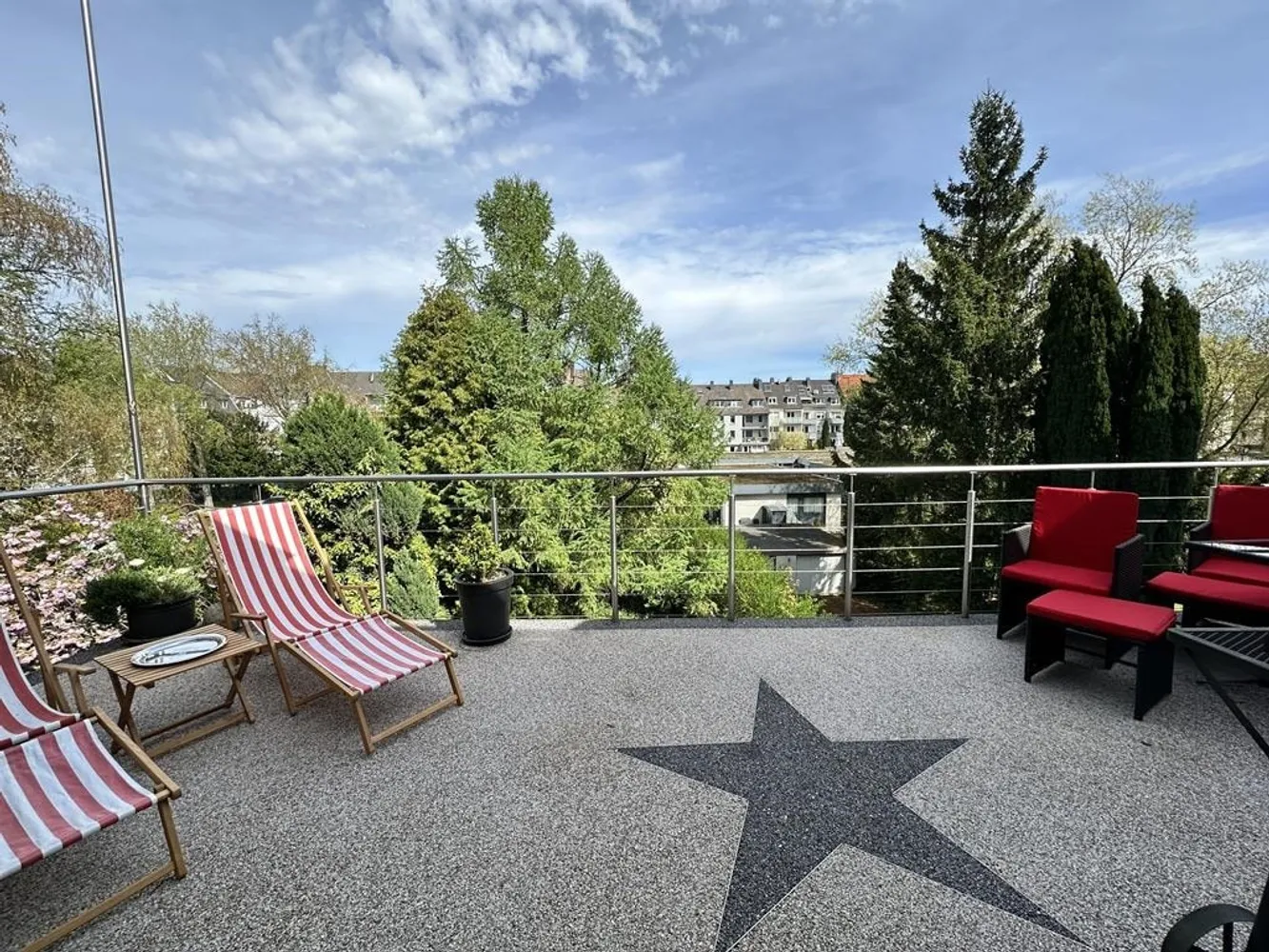 4 Zimmer Wohnung mit 135 m² in Essen – Bild 2