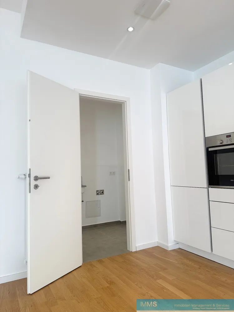 2 room apartment with 92 m² in Berlin – Photo 4