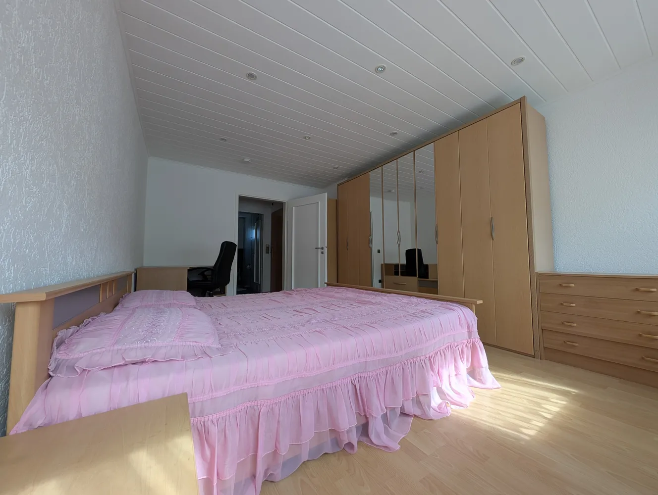 3 Zimmer Wohnung mit 67 m² in Nürnberg – Bild 2