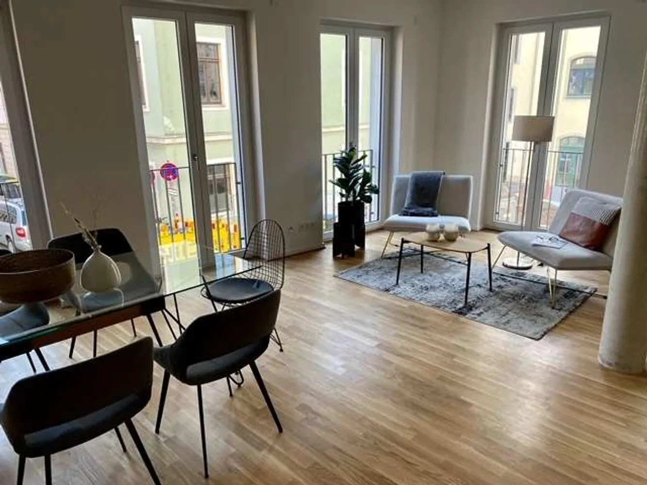 4 Zimmer Wohnung mit 112 m² in Dresden – Bild 2