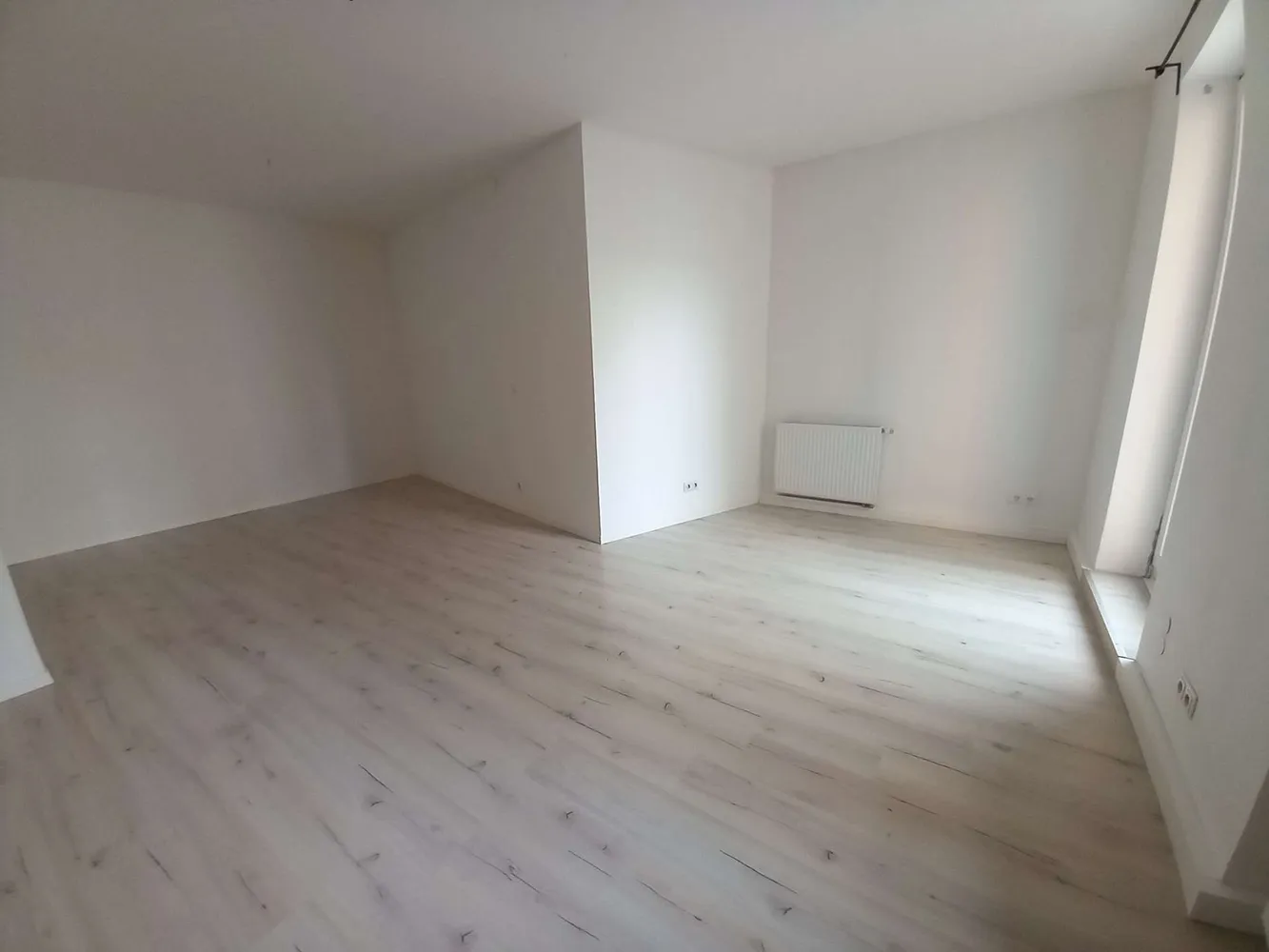3 Zimmer Wohnung mit 120 m² in Hof – Bild 3