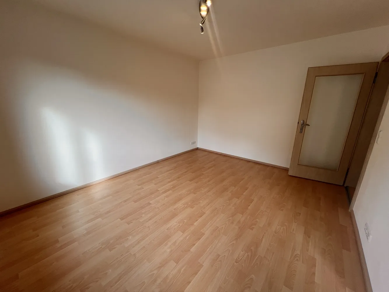 3 room apartment with 60 m² in Augsburg – Photo 10