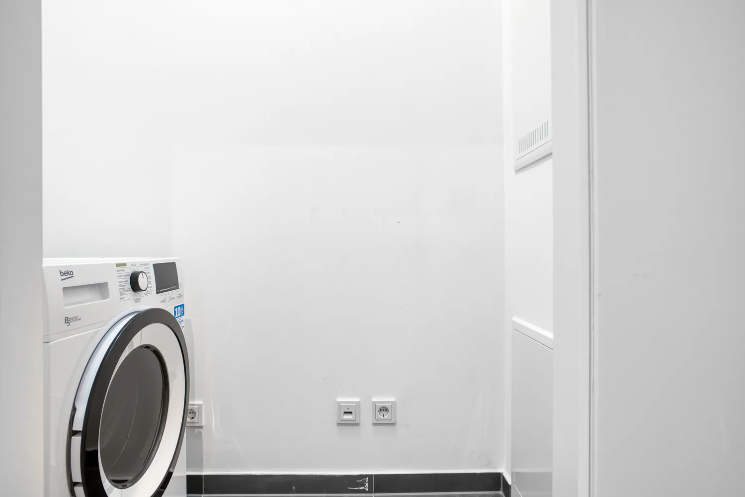 2 room apartment with 61 m² in Berlin – Photo 12