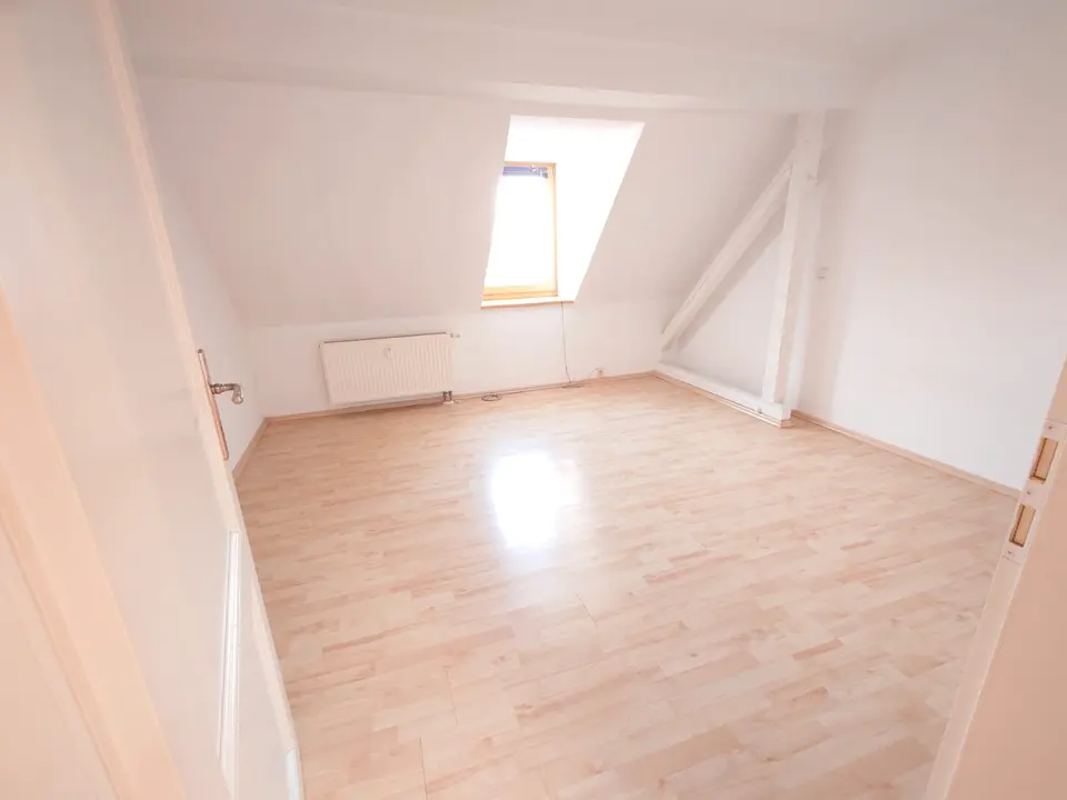 4 Zimmer Wohnung mit 71 m² in Halle (Saale) – Bild 2