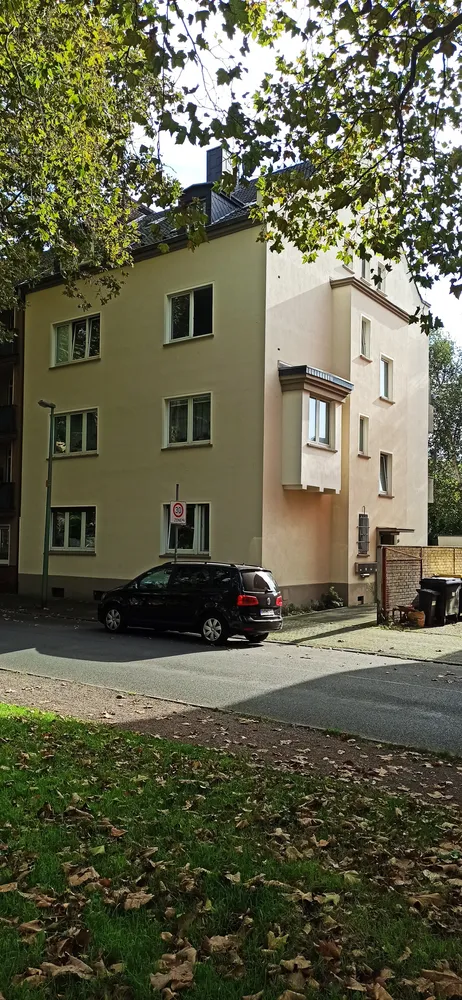 3 room apartment with 106 m² in Duisburg – Photo 1