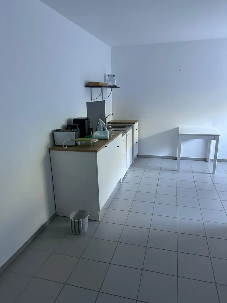 1 room apartment with 25 m² in Cologne – Photo 2