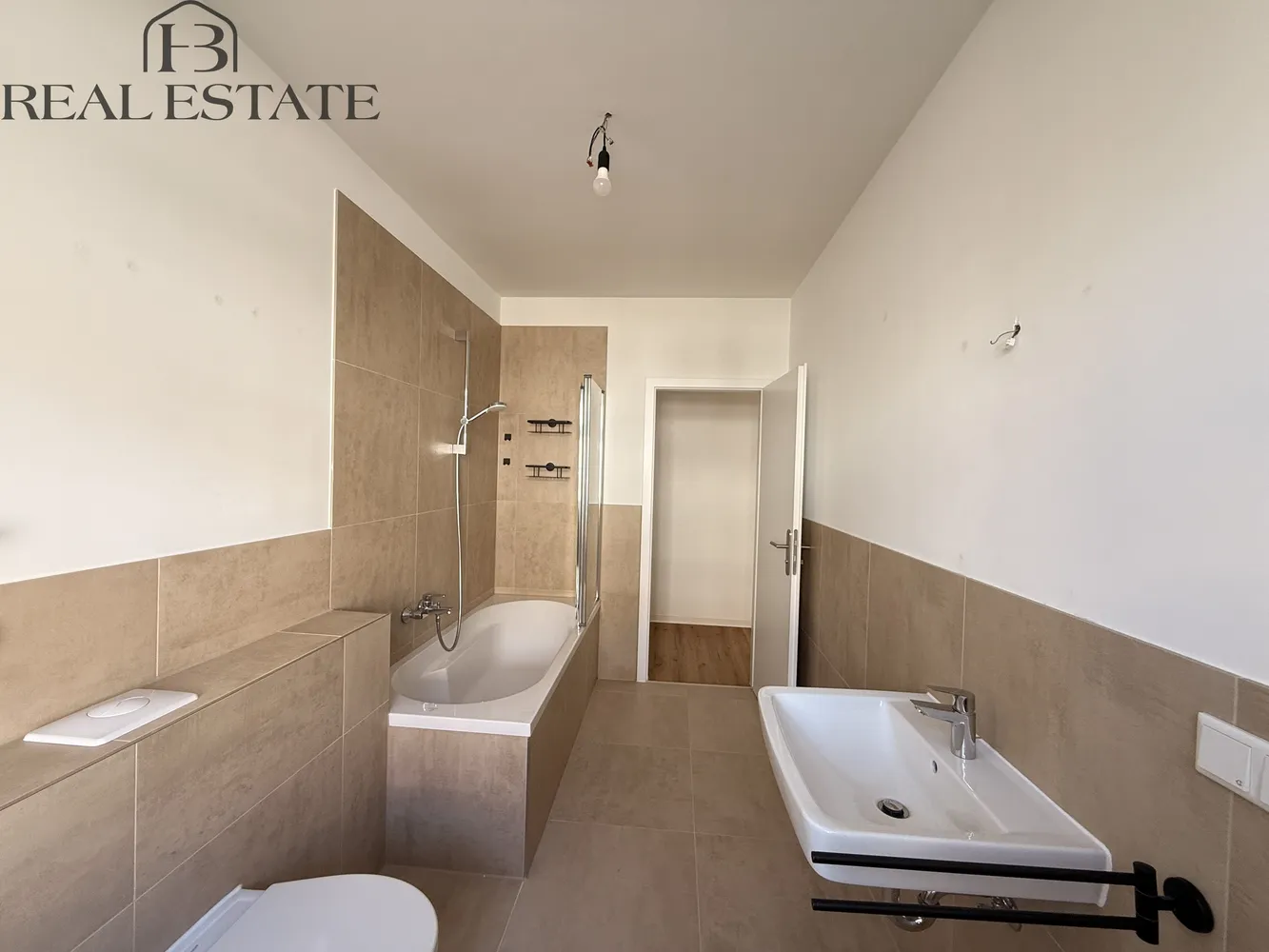 2 room apartment with 60 m² in Magdeburg – Photo 1