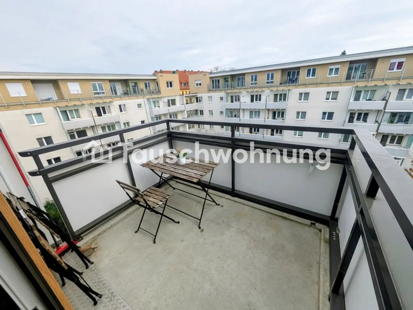 4 room apartment with 82 m² in Berlin – Photo 3