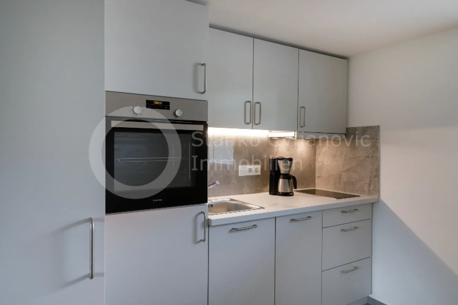 2 Zimmer Wohnung mit 50 m² in München – Bild 2