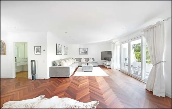 4 Zimmer Wohnung mit 153 m² in Köln – Bild 1