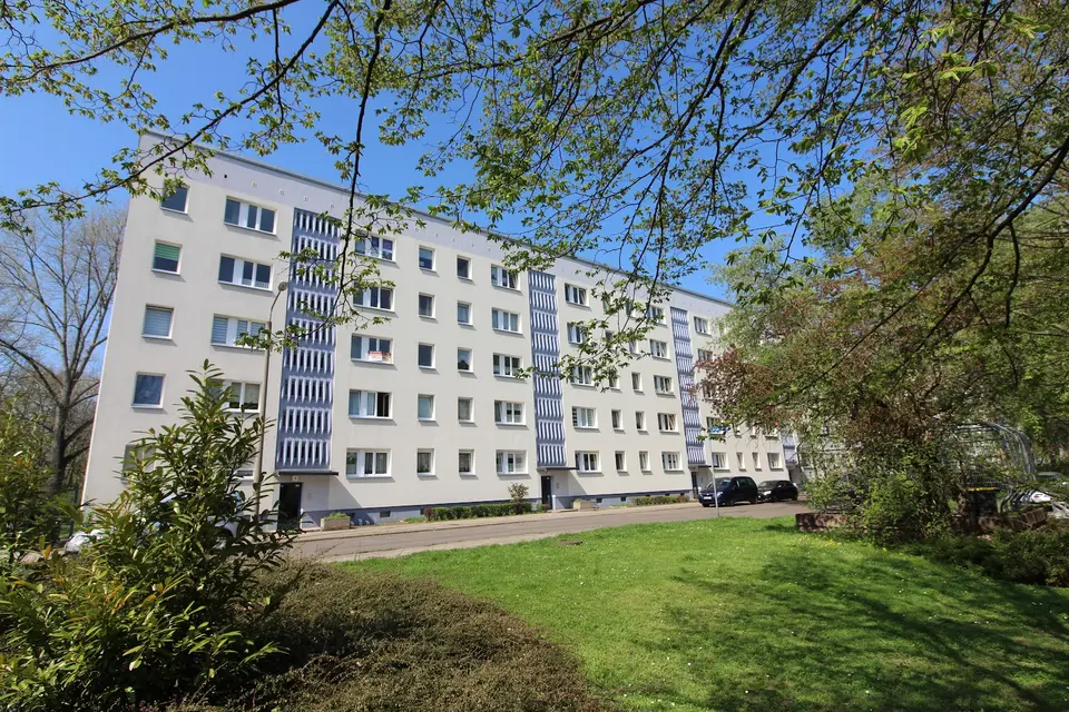 4 Zimmer Wohnung mit 76 m² in Halle (Saale) – Bild 3